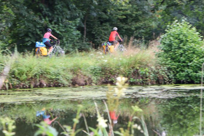 Vélotourisme en Bretagne sur la Traversée Bretonne La Traversée Bretonne Canal d'Ille et Rance