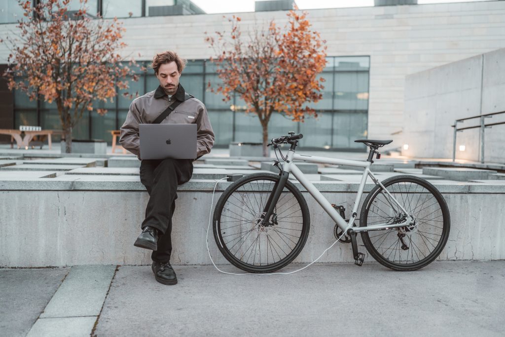 Ampler curt vélo électrique design