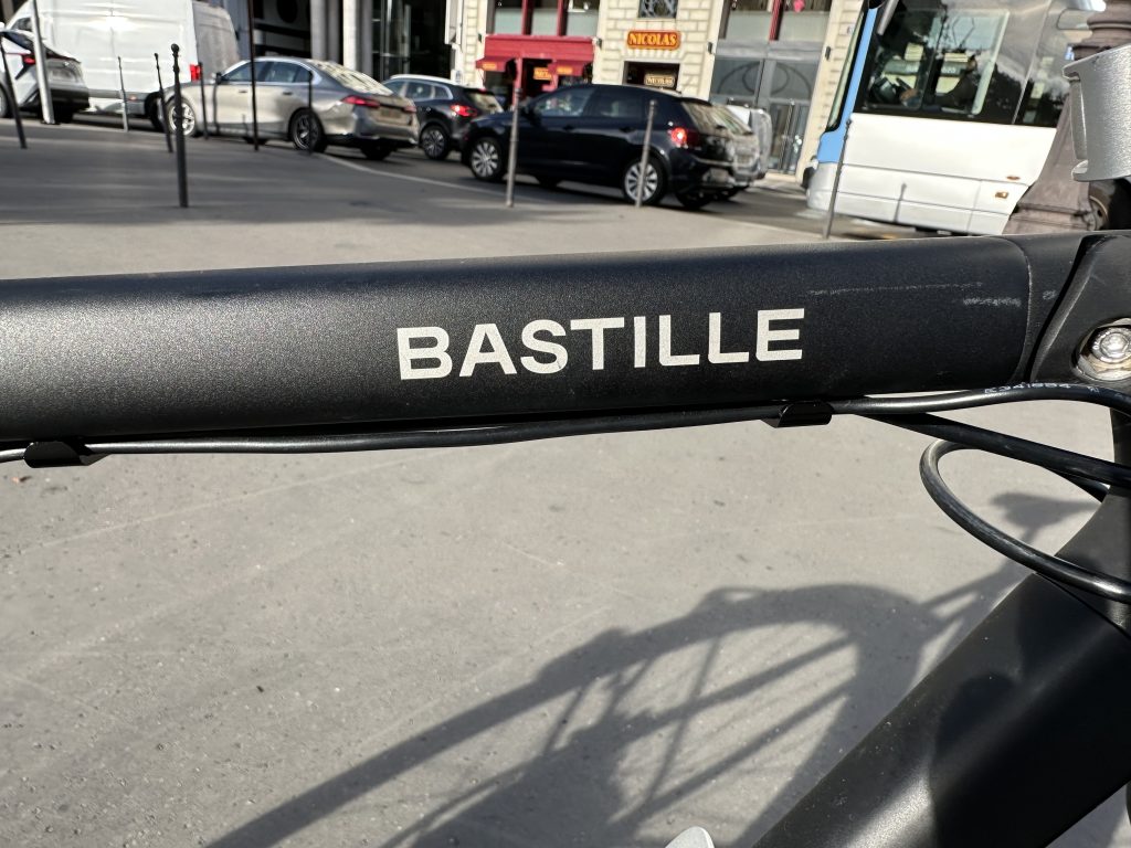 Le BAstille E